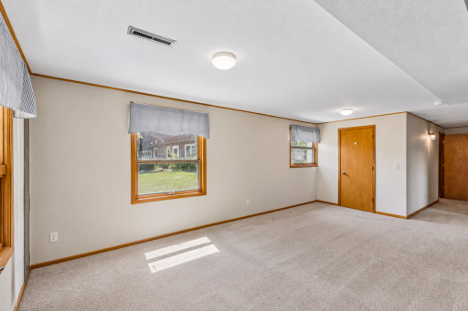 95 15th Avenue SW, New Brighton, MN 55112