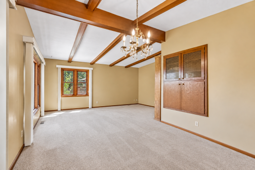 95 15th Avenue SW, New Brighton, MN 55112