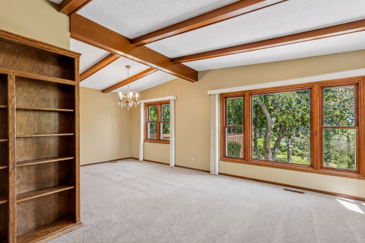95 15th Avenue SW, New Brighton, MN 55112