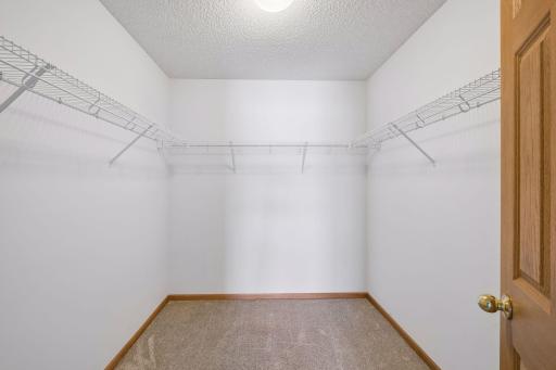 19 BR 1 Primary WIC 4887 Bivens Ct - 0030.jpg