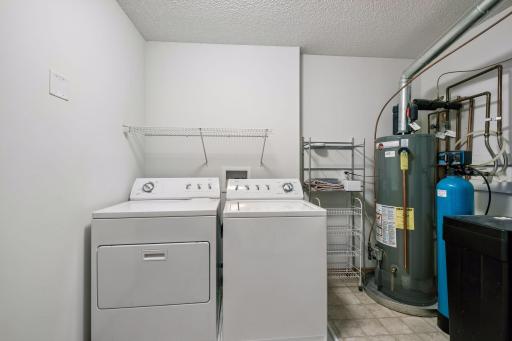 26 Laundry - Utility 01 4887 Bivens Ct - 0031.jpg