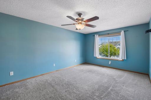 16 BR 1 Primary 01 4887 Bivens Ct - 0027.jpg