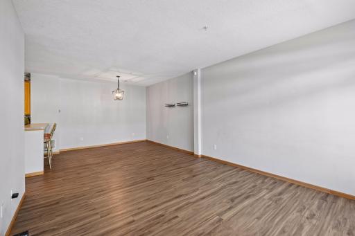 4887 Bivens Court, 9706, Inver Grove Heights, MN 55076