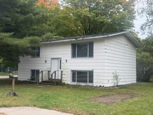 601 6th Avenue SW, Little Falls, MN 56345