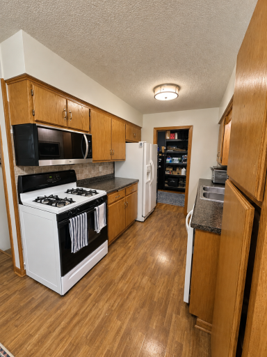 50800 Evergreen Avenue, Rush City, MN 55069