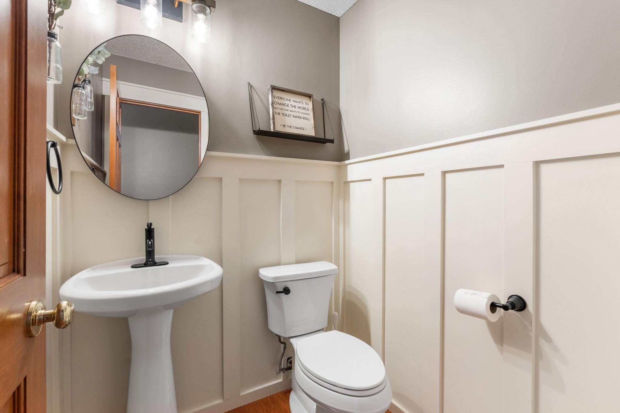 44-web-or-mls-746 Riesgraf Rd-44.jpg