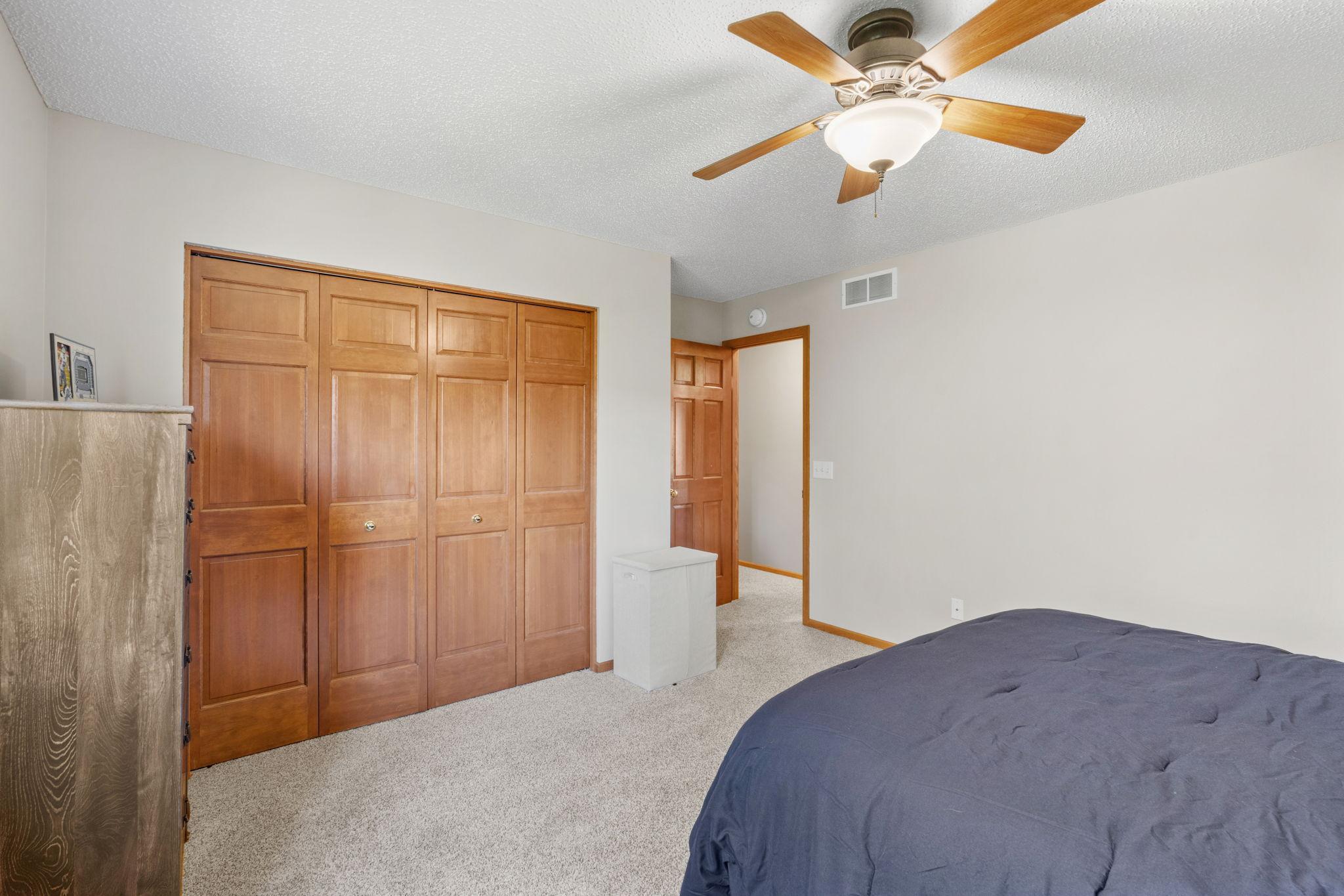 59-web-or-mls-746 Riesgraf Rd-59.jpg