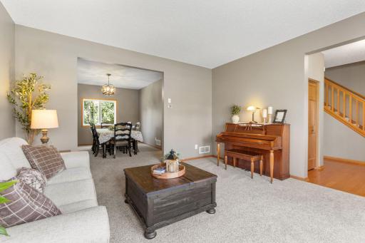 746 Riesgraf Road, Carver, MN 55315