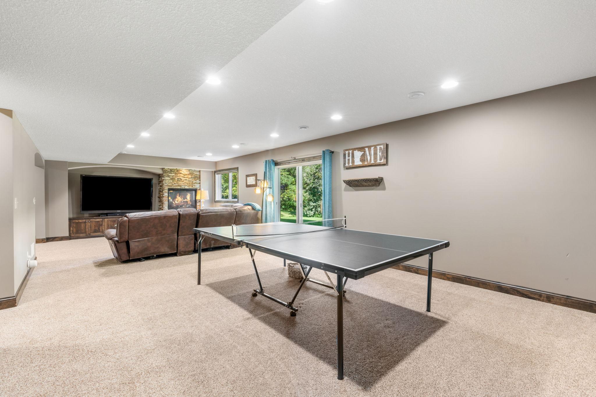67-web-or-mls-746 Riesgraf Rd-67.jpg