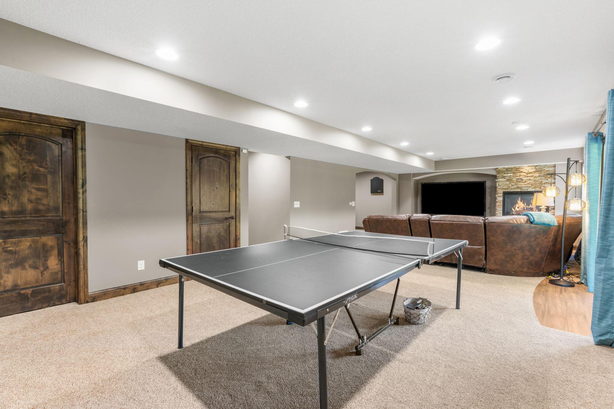 68-web-or-mls-746 Riesgraf Rd-68.jpg