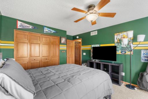 746 Riesgraf Road, Carver, MN 55315