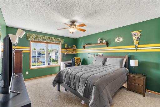 746 Riesgraf Road, Carver, MN 55315