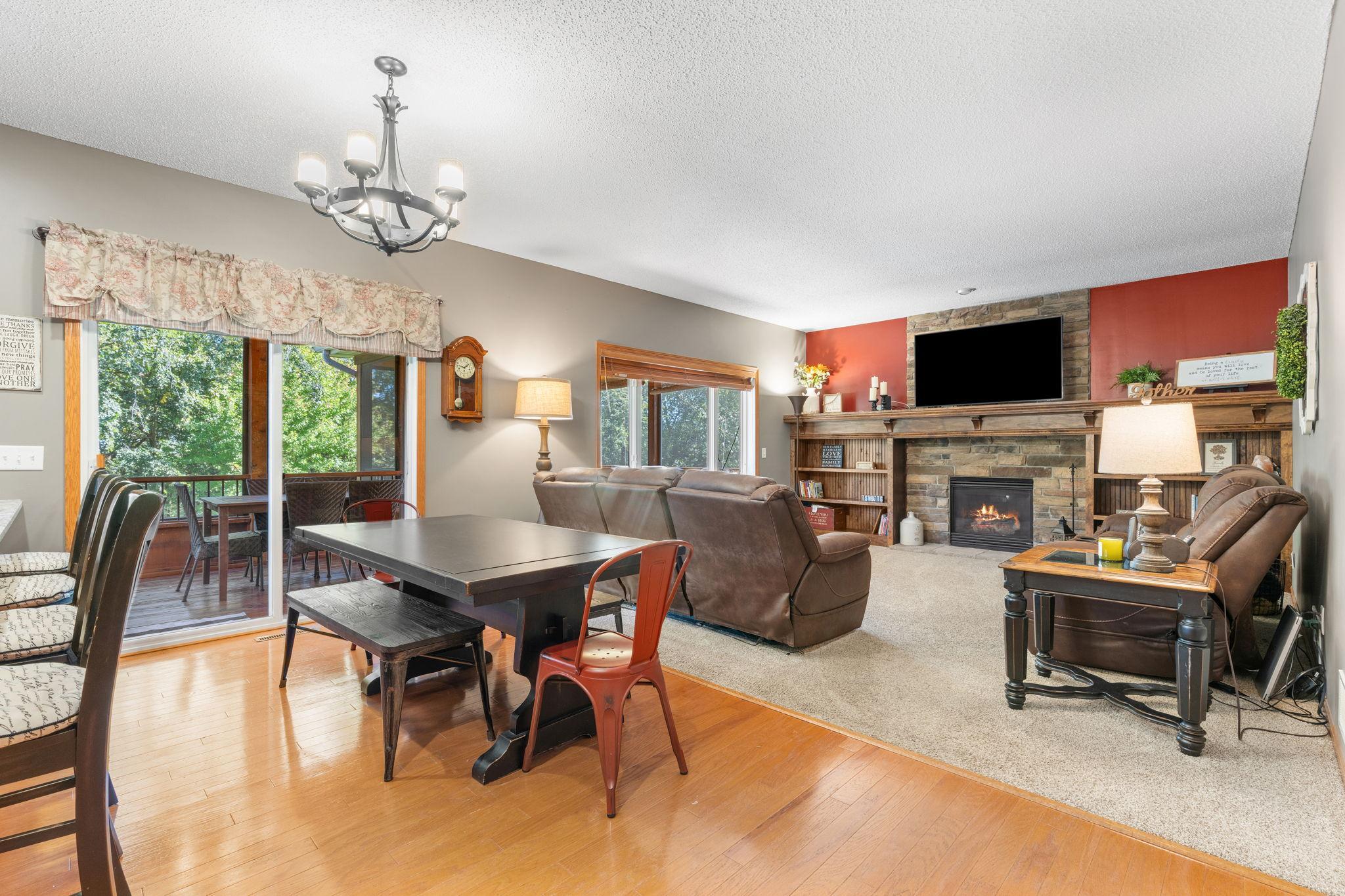 30-web-or-mls-746 Riesgraf Rd-30.jpg