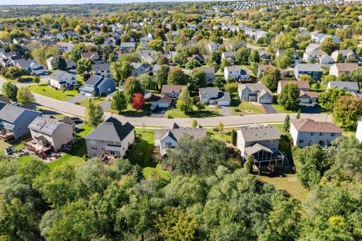 746 Riesgraf Road, Carver, MN 55315