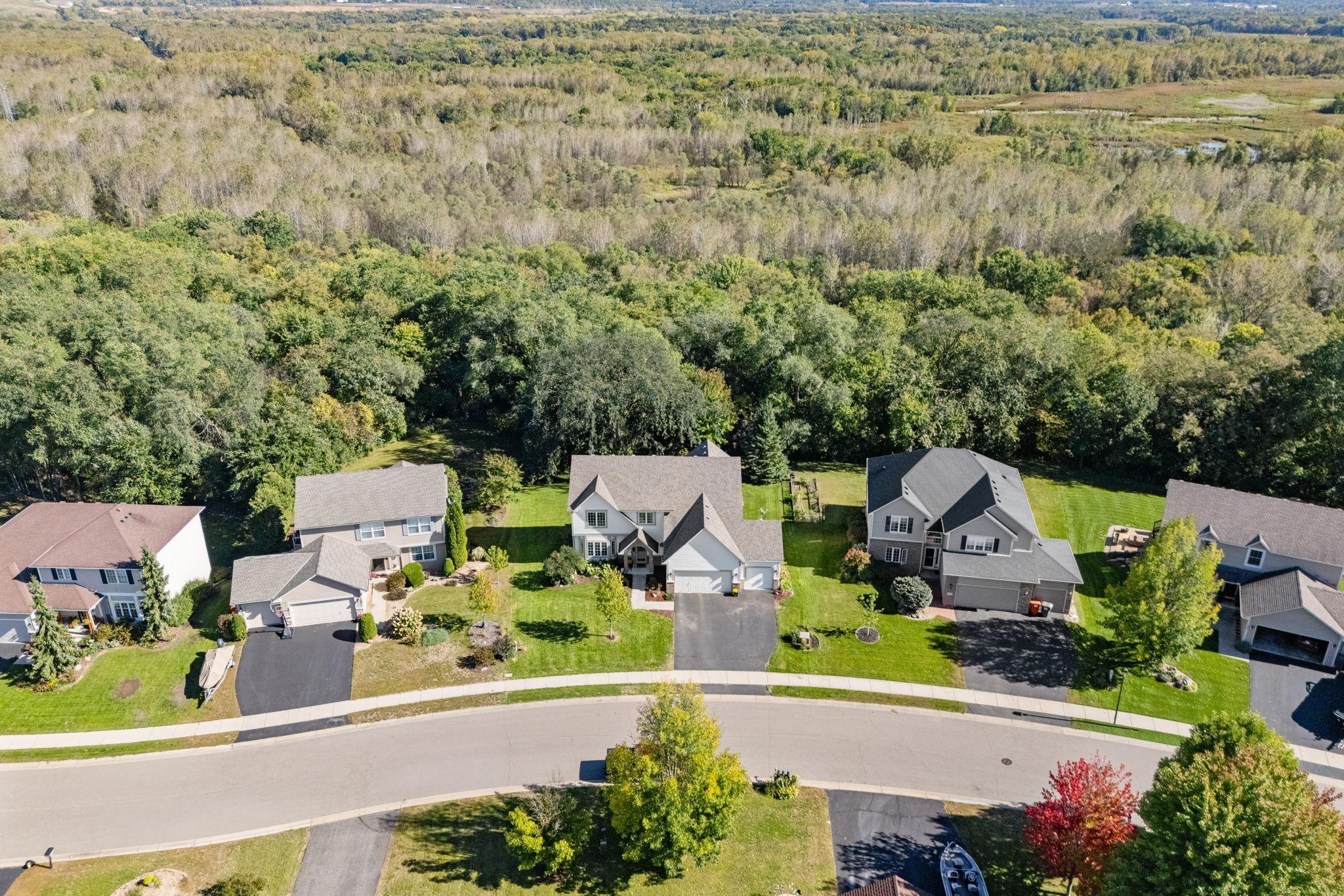 12-web-or-mls-746 Riesgraf Rd-12.jpg