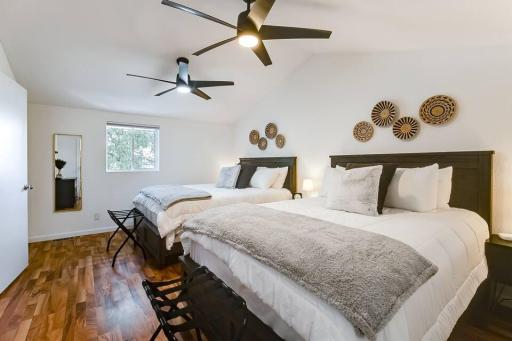 Flexible sleeping accommodations make it easy to host a crowd.