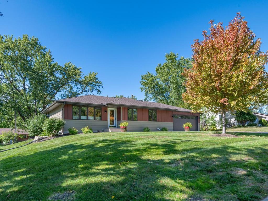 Welcome to 13008 Lakeview Drive! This well-maintained rambler offers a spacious front yard and two-car garage.
