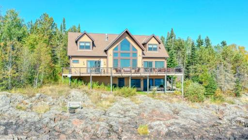 41 W Rosebush Lane, Grand Marais, MN 55604