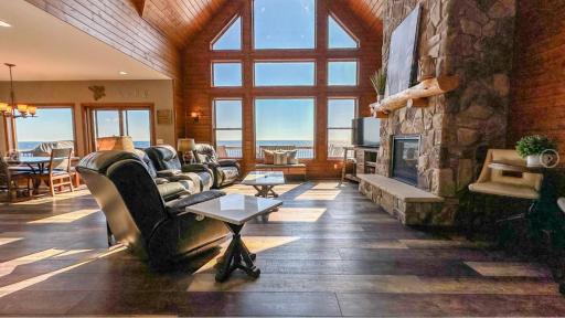 41 W Rosebush Lane, Grand Marais, MN 55604