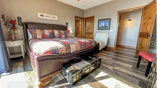 41 W Rosebush Lane, Grand Marais, MN 55604