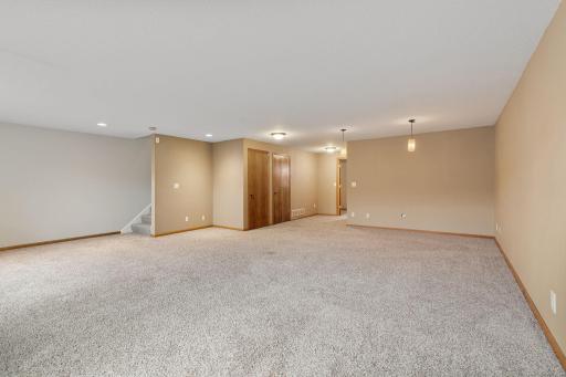 910 Lee Street NE, Owatonna, MN 55060