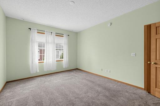 13_19734_Canary_Path-Living_room-0937.jpg