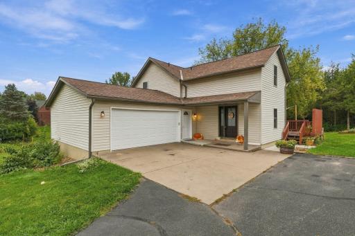 Photo for 858 Bradley Drive, Hudson, WI 54016 - listing #7149780 858 Bradley Drive, Hudson, WI 54016