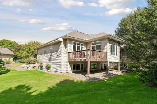 10381 Lancaster Cove, Woodbury, MN 55129