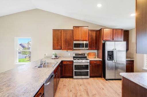 8710Photography-Web-Friendly-15174-Emory-Circle-Apple-Valley-MN-55124-12.jpg