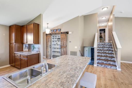 8710Photography-Web-Friendly-15174-Emory-Circle-Apple-Valley-MN-55124-9.jpg