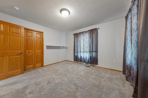 153 S Elm Street, Belle Plaine, MN 56011