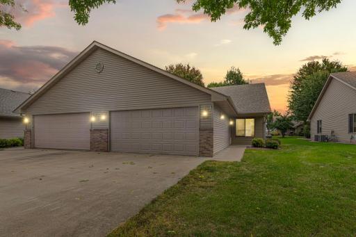 153 S Elm Street, Belle Plaine, MN 56011
