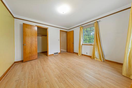 613 S Broadway Street, New Ulm, MN 56073