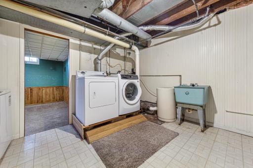 613 S Broadway Street, New Ulm, MN 56073