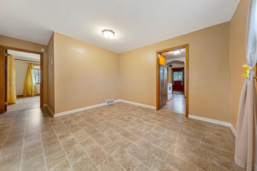 613 S Broadway Street, New Ulm, MN 56073