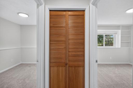 CLOSET BETWEEN BEDROOMS