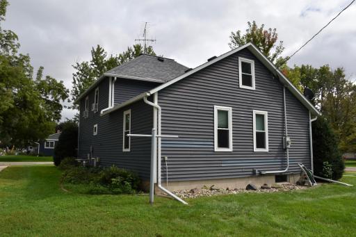 1069 Pine Street, Ocheyedan, IA 51354