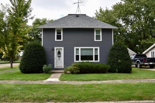 1069 Pine Street, Ocheyedan, IA 51354