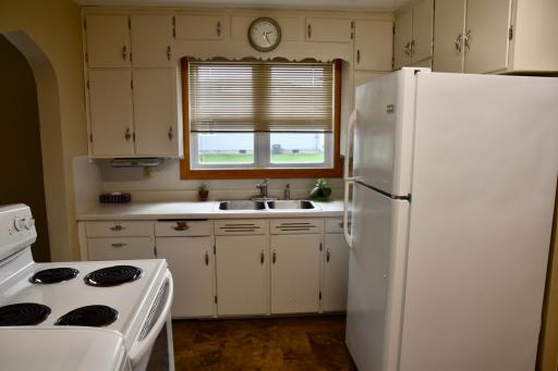 1069 Pine Street, Ocheyedan, IA 51354