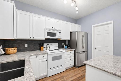 916 Trenton Lane N, Plymouth, MN 55441