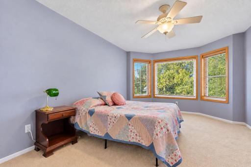 916 Trenton Lane N, Plymouth, MN 55441