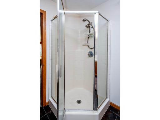 Stand alone shower