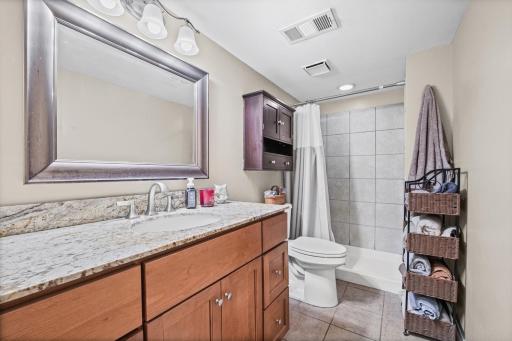 1142 Parkview Lane, Eagan, MN 55123