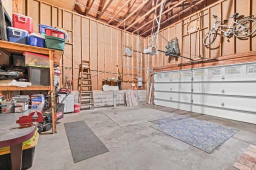 1142 Parkview Lane, Eagan, MN 55123