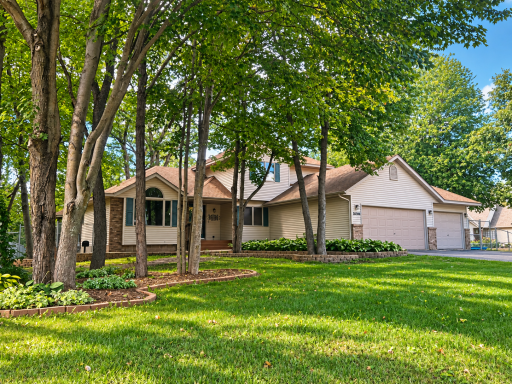 38308 Golden Oaks Trail, North Branch, MN 55056