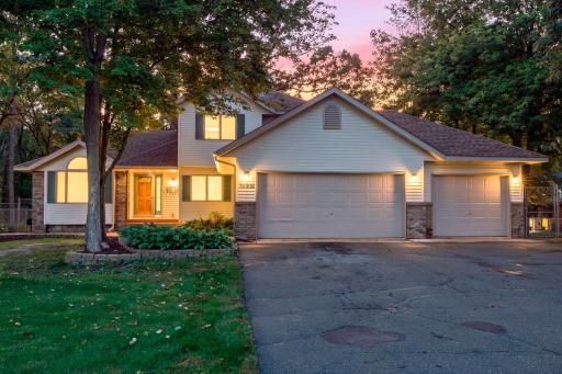 38308 Golden Oaks Trail, North Branch, MN 55056