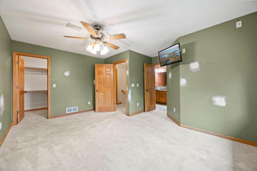 38308 Golden Oaks Trail, North Branch, MN 55056