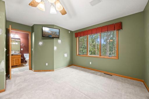 38308 Golden Oaks Trail, North Branch, MN 55056