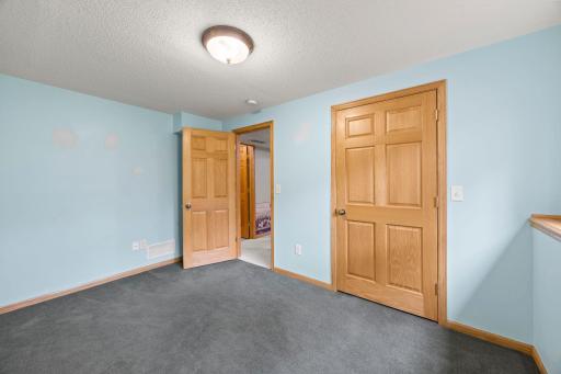 38308 Golden Oaks Trail, North Branch, MN 55056