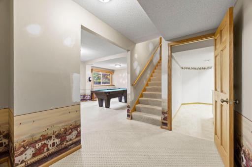 38308 Golden Oaks Trail, North Branch, MN 55056